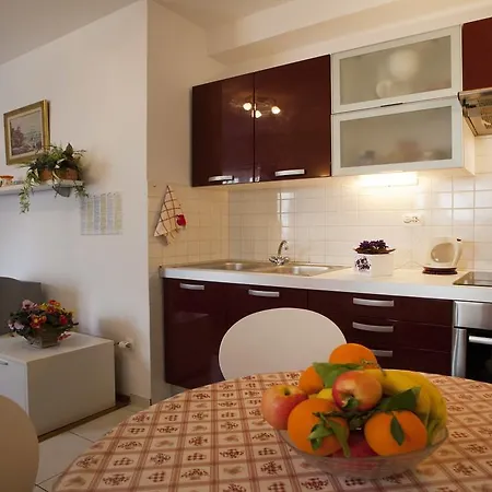 Leo Apartmán *